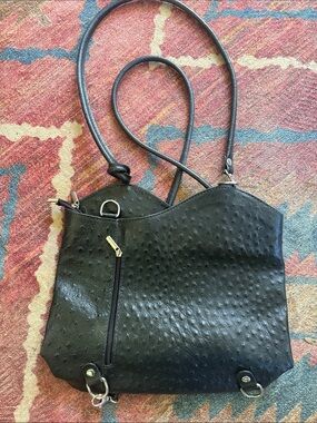 Borse in Pelle Black Leather Textured Shoulder Backpack Purse